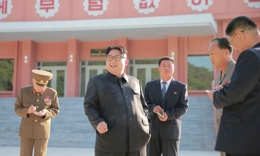 Kim Jong-un fronter kampanje mot røyking - tok selv en «sigg»