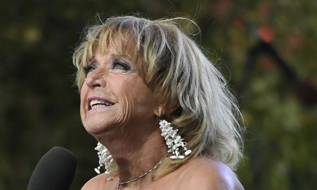 Døtrene støttet Lill-Babs etter tårevått «Allsang på Skansen»