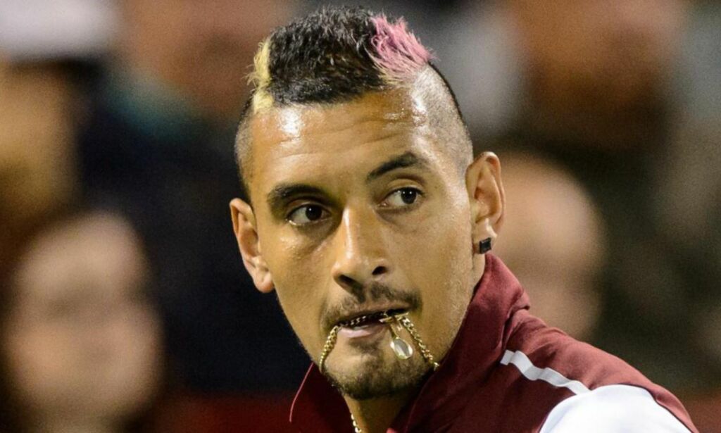 Nick Kyrgios til motstander etter første sett: - Kokkinakis har hatt sex med dama di