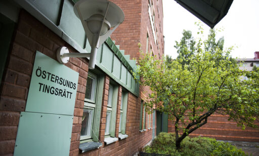 Svensk mann tiltalt for å kaste datteren (11 md.) ned fra kraftverk