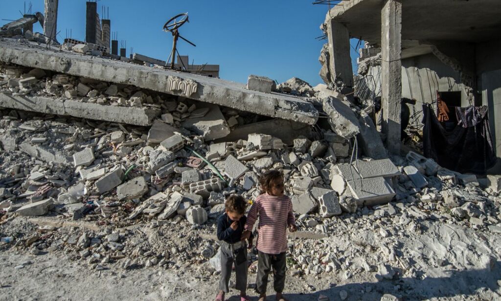 Aleppo jevnes med jorda, som Grozny
