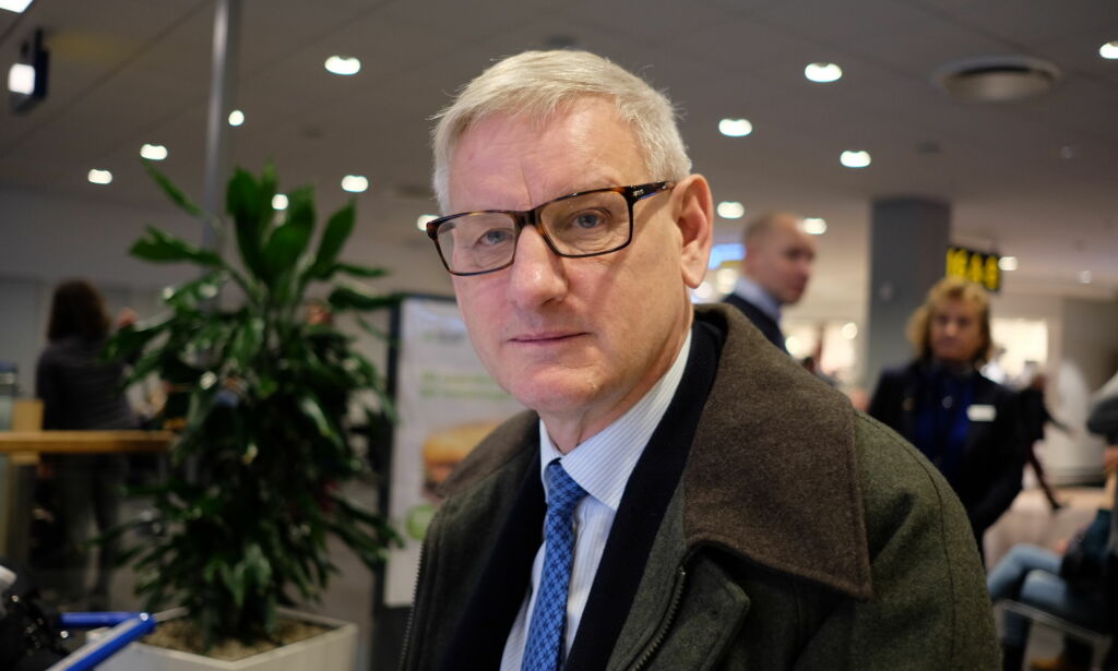 Carl Bildt om Trumps kommentar: «Sverige? Terrorangrep? Hva har han røyka?»