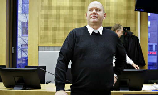Etterspurte utbetaling av privat pengehjelp samtidig som de diskuterte ferdigstilling av marinefartøy