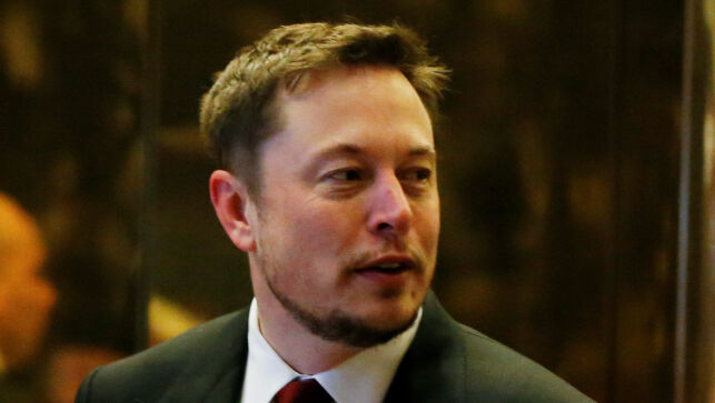 Tesla-sjefen advarer: - Kunstig intelligens er den største faren sivilisasjonen vår står overfor
