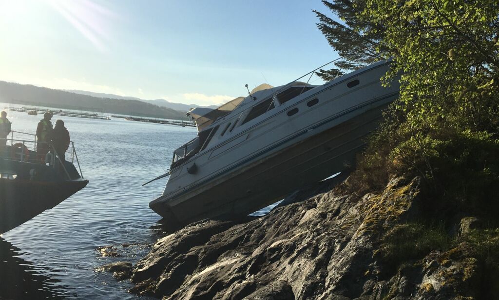 Her endte cabincruiseren etter vill ferd - eier stakk avgårde i gummibåt