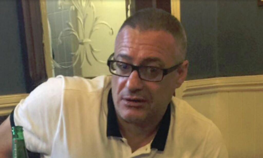 Da terroristene skulle angripe barna på restauranten, ble Roy fly forbanna: - Faen ta dere! Jeg er Millwall!