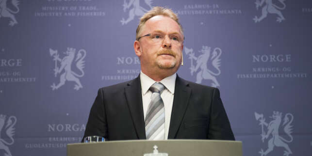 Ber Sandberg rydde opp: - Det skal ikke være noen skjulte bakveier til norske statsråder