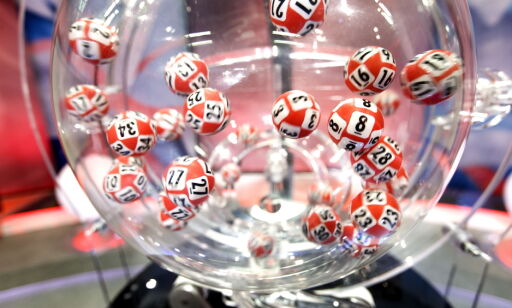 Mor og datter fikk begge sju rette i Lotto: - Er dette seriøst?