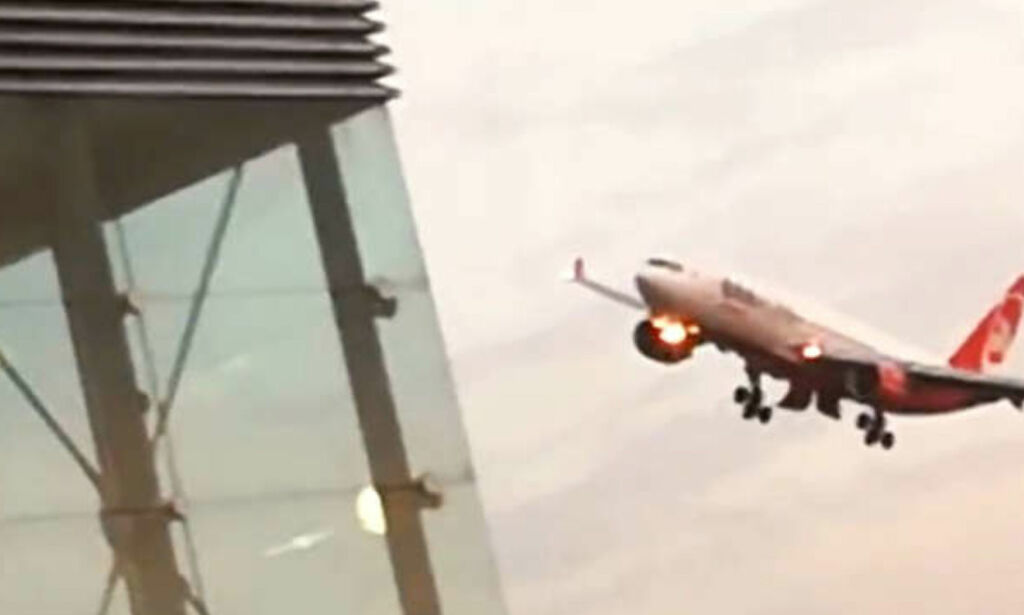 Pilotene bak Air Berlins spektakulære avskjedsstunt suspendert
