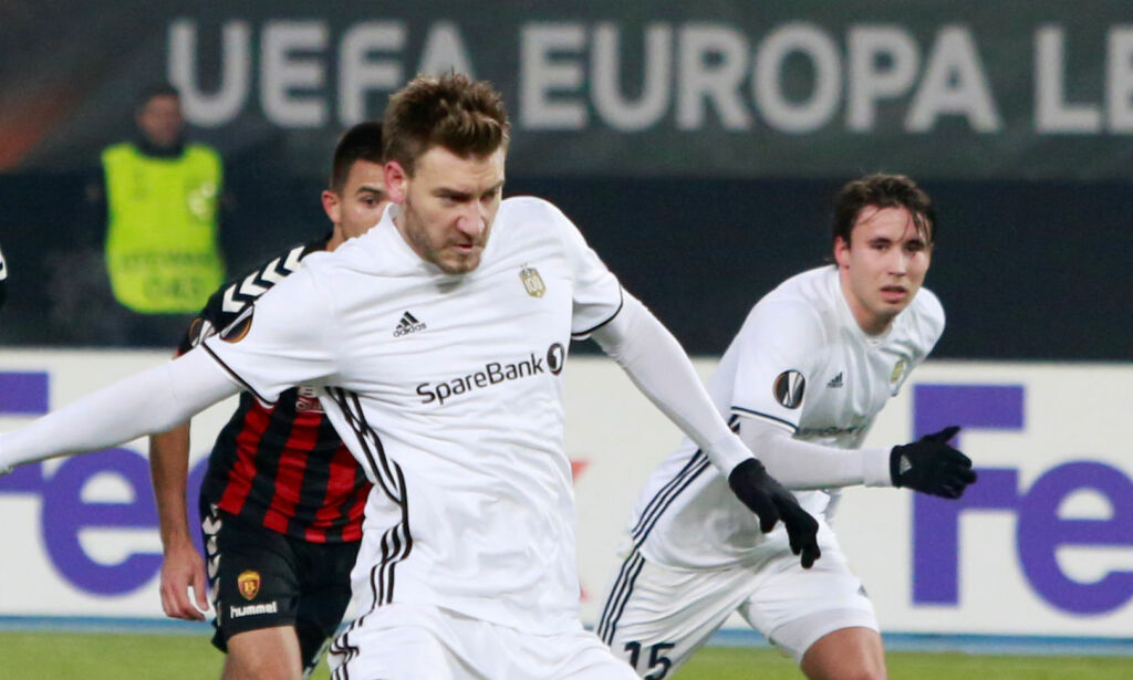 Bendtner til topps på Europa League-statistikk - da en hund stjal showet