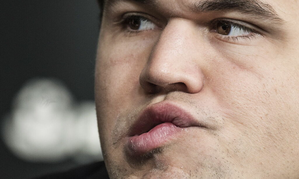 Raseriutbruddene hans har fått folk til å måpe. Nå har Carlsen fått nok