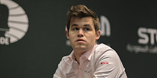 Historisk seier til Magnus Carlsen etter omspill