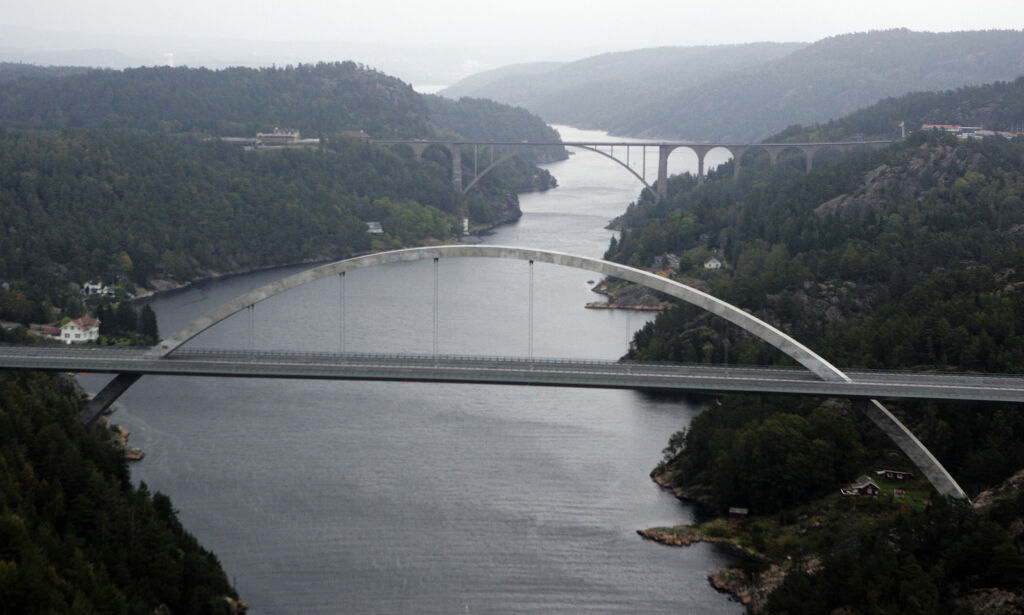 Den svenske brøytebilen skulle bare over til Norge for å snu. Det ble dyrt
