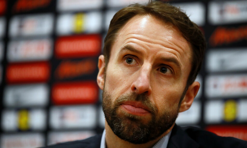 Politisk drama truer Englands VM-deltakelse: - Vi er desperate