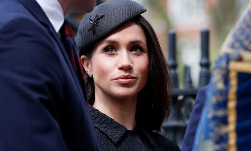 Meghan blir nødt til å gå over lik på vei opp til alteret