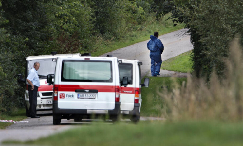 - Drepte sin egen mor mens hun snakket med politiet på telefonen