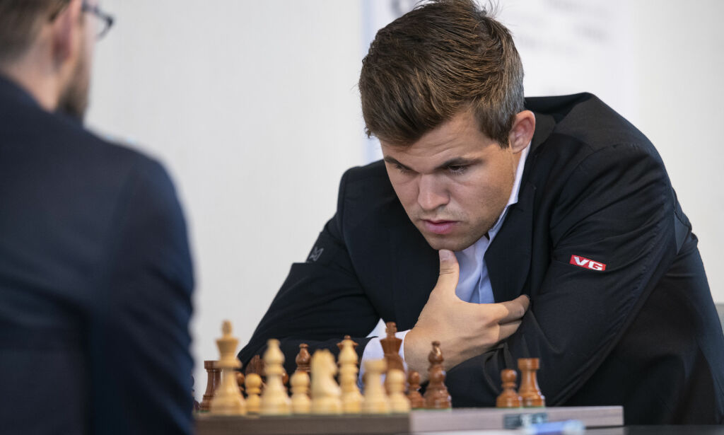 Remis for Carlsen mot Aronian