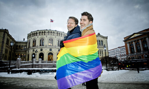 Endelig får regjeringen homostøtte