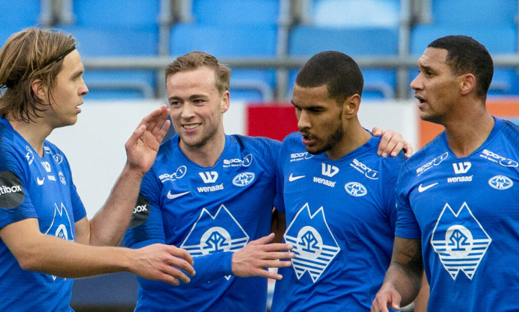 Ohi med behersket gest mot gamleklubben