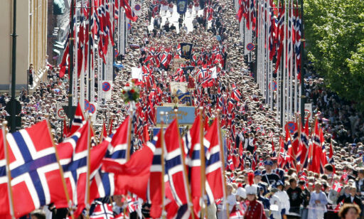 - Det kan bli varmt i bunad